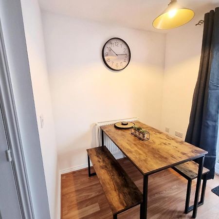 Modern & Spacious 3 Bedrooms And 2 Bathrooms Home, Free Parking! Cambridge  Exterior photo