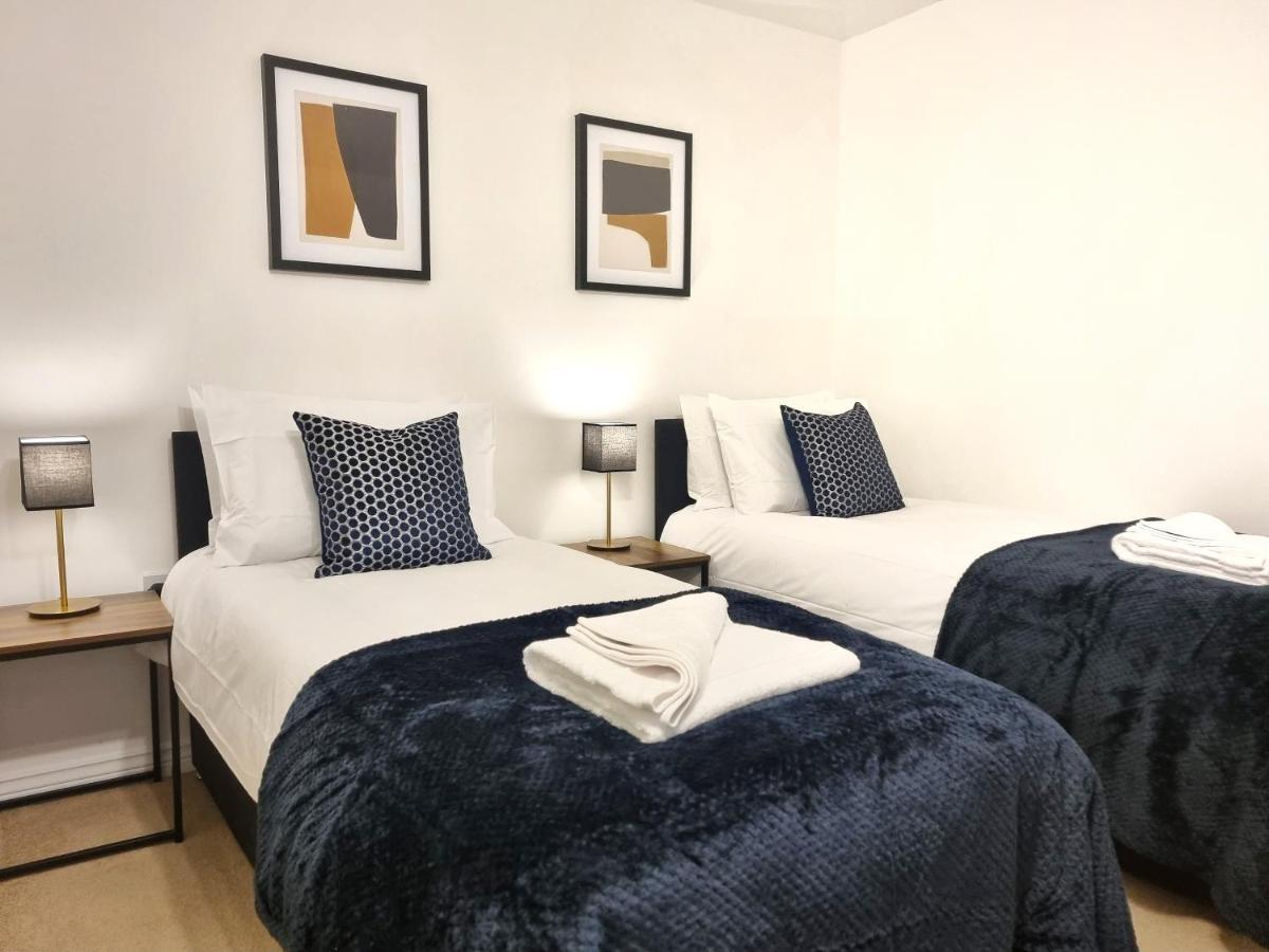Modern & Spacious 3 Bedrooms And 2 Bathrooms Home, Free Parking! Cambridge  Exterior photo